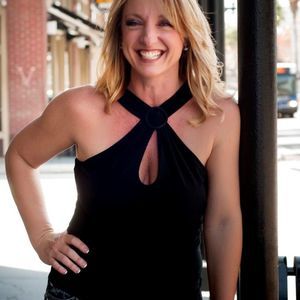 Meet your Posher, Sharon